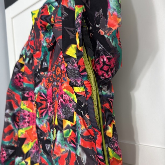 Junior Ski Jacket (Volcom) and Pants (Underarmour) - Picture 6 of 14